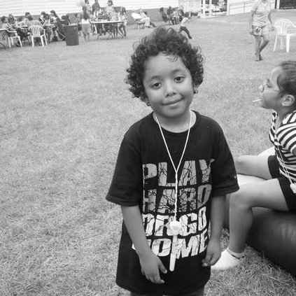Kid at Hispanic Festival - Web