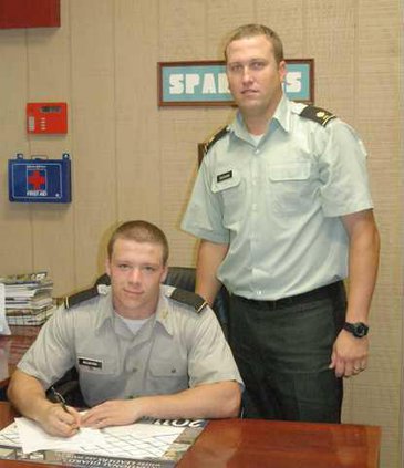 Reardon signing.JPG