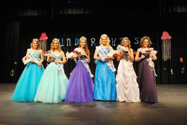 Miss Patriot 2011 Winners.JPG