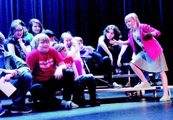 Kids on stage -T