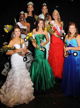 Miss Gold and Black Winners.JPG