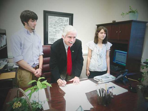 Youth with Mayor web