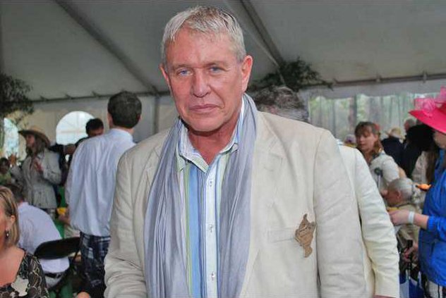 Tom Berenger Web