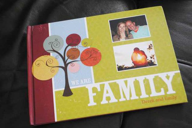 Family BookT