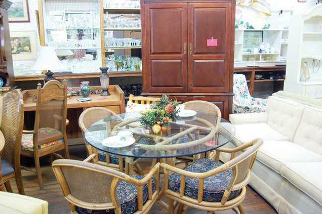 Habitat Store Display