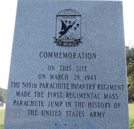 Paratroopers - Memorial