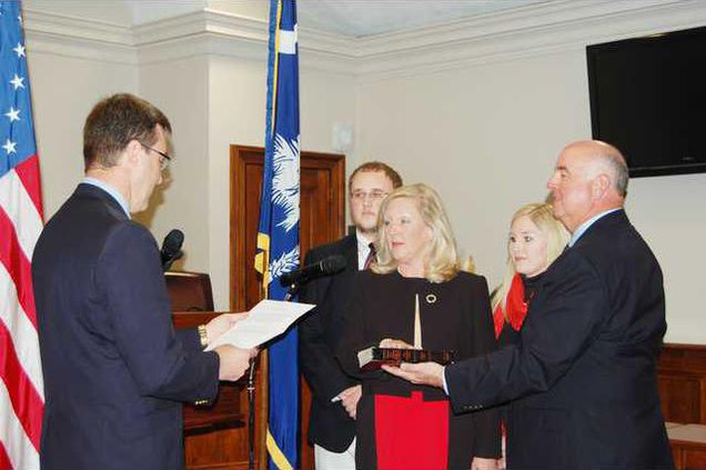 Swearing-in - Laurie Parks