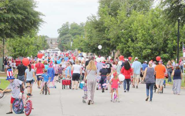 Kids Parade - From the Rear Web
