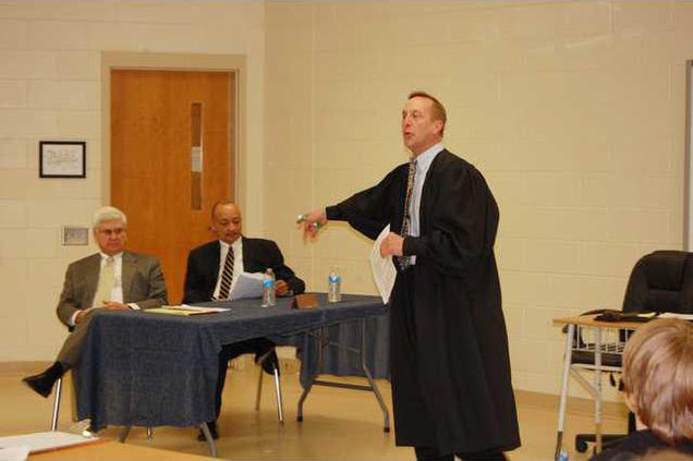 Judge David Reuwer expands on ideas that will help students with their own mock trial.JPG