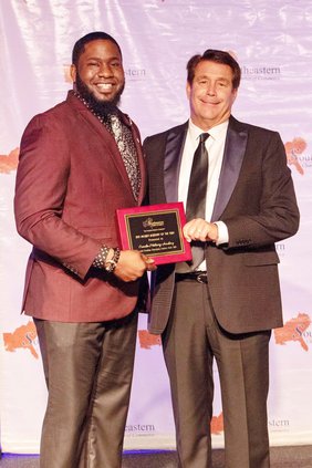 CMA Award (Web).jpg