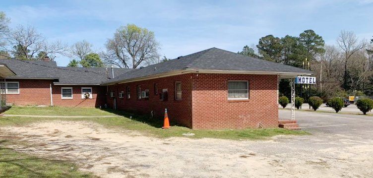 Camden Motel (W).jpg
