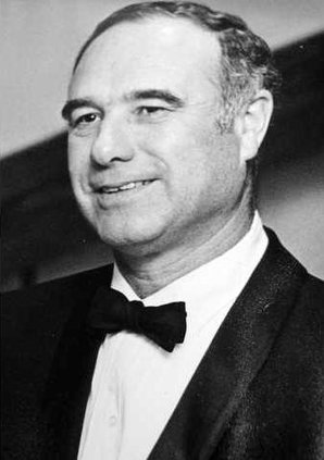 Reaves Jr OBIT BW