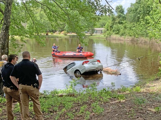 Pond Fatality - Recovering Car (W).jpg