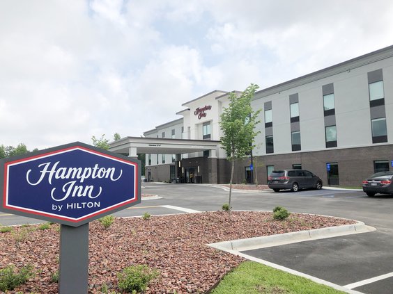 Hampton Inn exterior