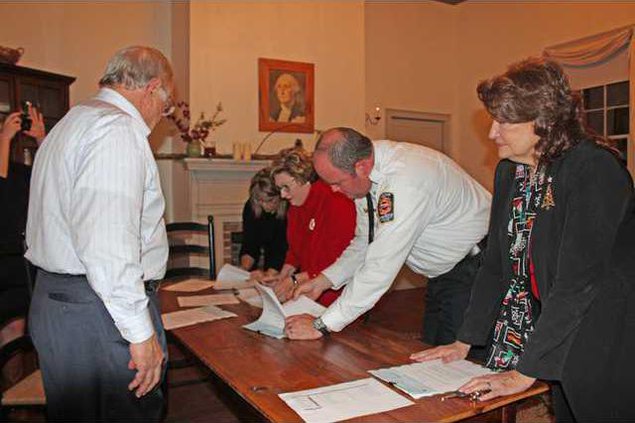 Grant Signings Web