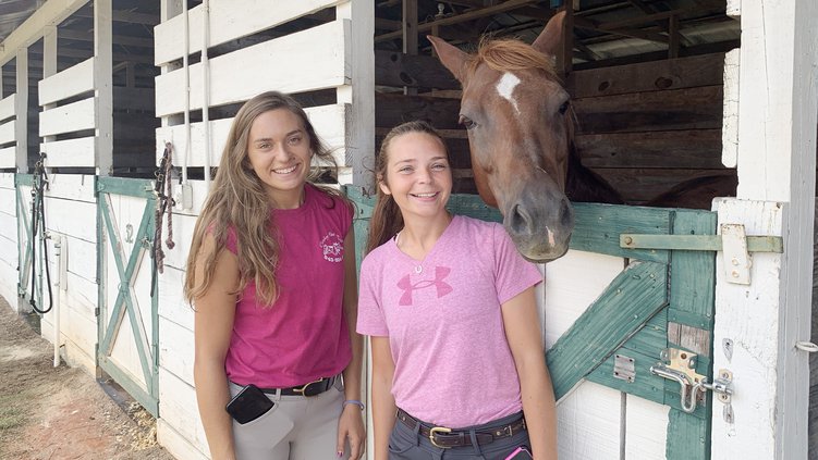 Girls with Horse