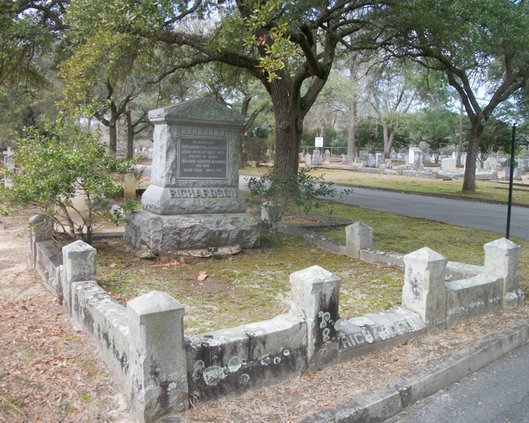 Richardson Grave