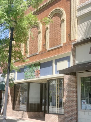 1036 Broad - Vertical