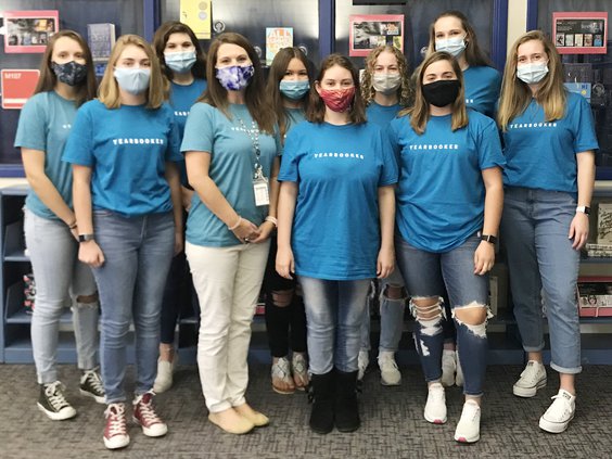 L-EHS Yearbook Staff 2020