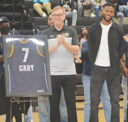 Gary (W)